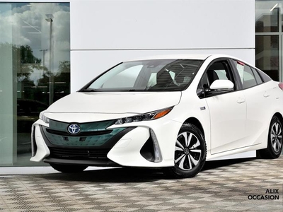Used Toyota Prius Prime 2019 for sale in Montreal, Quebec