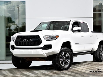 Used Toyota Tacoma 2017 for sale in Montreal, Quebec