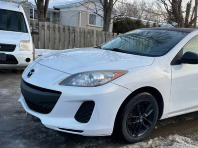 Mazda 3 gx 2012 manuelle, 3000$ négo