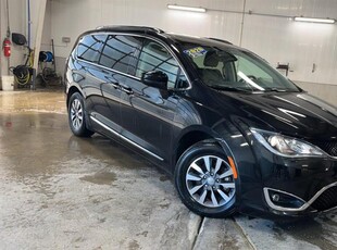 Used Chrysler Pacifica 2020 for sale in lasarre, Quebec