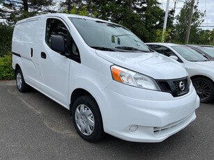 Used Nissan NV200 2021 for sale in Granby, Quebec
