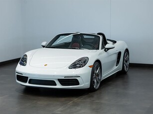 Used Porsche Boxster 2019 for sale in Kirkland, Quebec