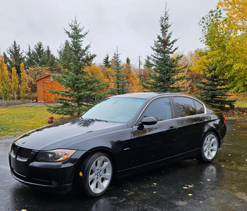 2008 BMW 335i Twin Turbo, 300 HP of fun and performance