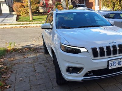 2019 Jeep Cherokee Overland 61,000KM CarFax Private Seller