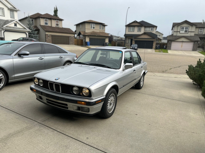 E30 BMW 325i