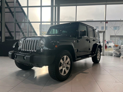 2016 Jeep WRANGLER UNLIMITED 4WD Sahara, 2 toits, 4 portes, aut