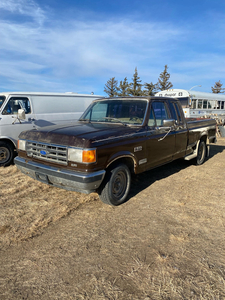 1989 Ford pickup truck 1/2 ton