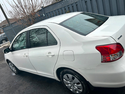 2009 Toyota Yaris for Sale