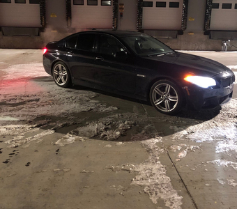 2011 FULLY LOADED 550i V8 AWD BMW WITH M PACKAGE AND EXC PACK
