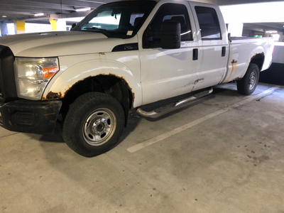 ford f250 2011 6.2L 351k4dr 8ft bed runs drives exell motor