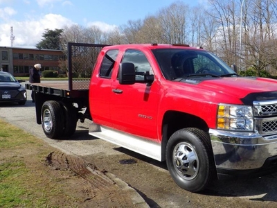 Used 2013 Chevrolet Silverado 3500HD Flat Deck 2WD for Sale in Burnaby, British Columbia