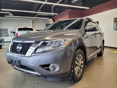 Used 2015 Nissan Pathfinder 4WD 4dr SV for Sale in Thunder Bay, Ontario