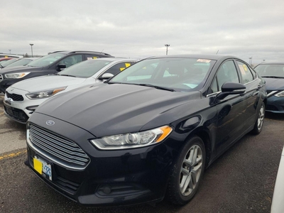 Used 2016 Ford Fusion SE-BLUETOOTH-BACK UP CAMERA-ALLOY WHEELS for Sale in Tilbury, Ontario