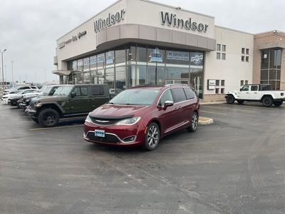 Used 2017 Chrysler Pacifica Limited for Sale in Windsor, Ontario