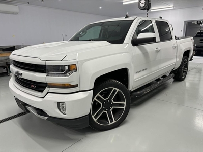 Used 2018 Chevrolet Silverado 1500 LT Crew Cab Long Box 4WD for Sale in Dunnville, Ontario