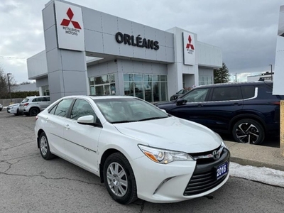 Used 2016 Toyota Camry 4DR SDN I4 AUTO XLE for Sale in Orléans, Ontario