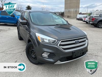 Used 2017 Ford Escape SE JUST ARRIVED CLOTH INTERIOR 1.5L ECOBOOST for Sale in Barrie, Ontario