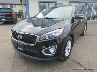 Used 2018 Kia Sorento ALL-WHEEL DRIVE LX-MODEL 5 PASSENGER 2.0L - DOHC.. DRIVE-MODE-SELECT.. HEATED SEATS.. BACK-UP CAMERA.. BLUETOOTH SYSTEM.. KEYLESS ENTRY.. for Sale in Bradford, Ontario