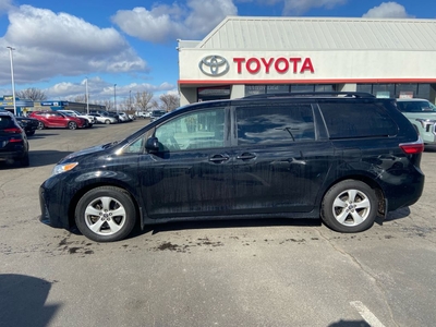 Used 2020 Toyota Sienna LE for Sale in Cambridge, Ontario