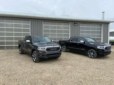 2019 Ram Limited 1500 Fully loaded! Clean Carfax attached!