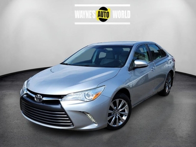 Used 2015 Toyota Camry XLE**NAV*LEATHER*SUNRROOF** for Sale in Hamilton, Ontario