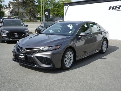 Used 2022 Toyota Camry SE Auto for Sale in Surrey, British Columbia
