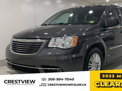 2015 Chrysler Town & Country Touring-L * Fully Serviced *