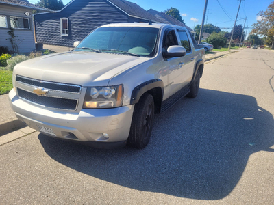2007 Chevy Avalanche 5.3. 4x4