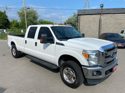 2015 Ford F-250 XLT ** GAS, SUPERCREW, 8ft BOX, BLUTOOTH **