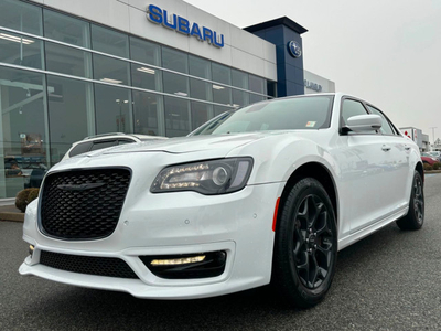 2023 Chrysler 300 CLEAN CARFAX | LEATHER SEATS | BACK UP CAMERA