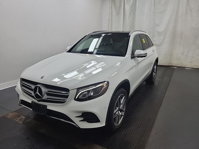 Used 2018 Mercedes-Benz GL-Class GLC 300 4 MATIC NAV LEATHER PANO ROOF for Sale in Kitchener, Ontario