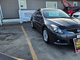 Used 2010 Nissan Altima 2.5 S **COUPE / SUNROOF / LEATHER HEATED SEATS)) for Sale in Hamilton, Ontario
