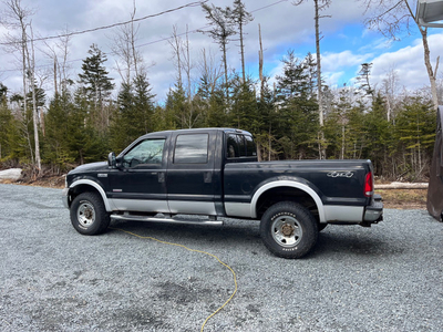 06 F350 Lariat 4x4 6.0L Diesel