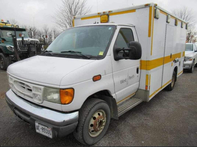 2006 ford econoline e350 sd cargo van diesel (Former Ambulance)