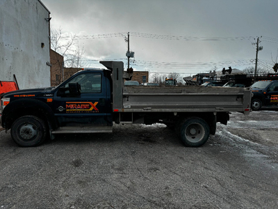 2011 FORD F550 DOMPEUR