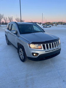 2014 Jeep compass 4x4 loaded no accidents remote start 130 km