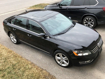 2015 Volkswagen Passat TDI SE with Navigation and Sunroof