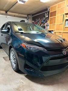 2018 Toyota Corolla LE: Stylish, Efficient, Yours!
