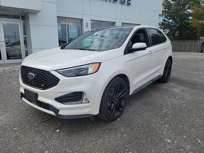 2019 Ford Edge ST AWD - Cold Weather Pack/Low KMS/Loaded!!