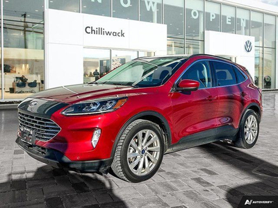 2021 Ford Escape Titanium Hybrid *BC ONLY!* AWD. Hands-Free