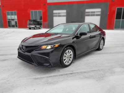 2022 Toyota Camry SE, Clean Title, Fresh Safetied