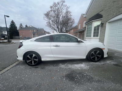 FOR SALE: 2016 HONDA CIVIC TOURING 2DR COUPE. 93,000KM MILEAGE