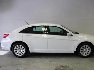 Used 2012 Chrysler 200 WE APPROVE ALL CREDIT for Sale in London, Ontario