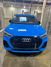 Blue mint Audi Q3 2022, sport car