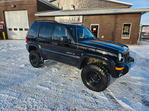 Clean Lifted Jeep Liberty limited - rust free. reduced