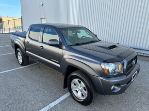 Used 2011 Toyota Tacoma TRD Sport 6 Speed Manual 4WD for Sale in Mississauga, Ontario