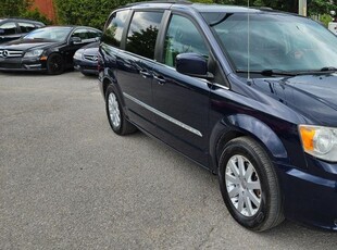 Used 2014 Chrysler Town & Country TOURING for Sale in Gloucester, Ontario