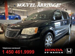 Used Chrysler Town & Country 2014 for sale in st-basile-le-grand, Quebec