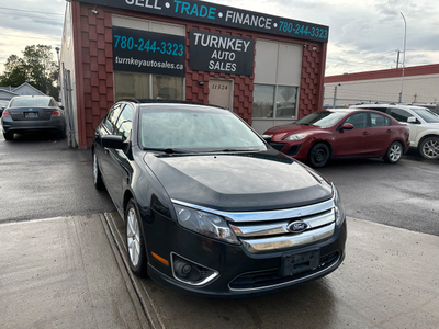 2010 Ford Fusion **ALL WHEEL DRIVE (AWD)*** LEATHER***VERY CLEAN