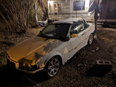 1995 BMW convertible 325 for parts.